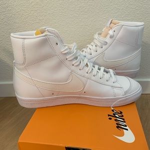 Brand new women’s blazers mid 77
